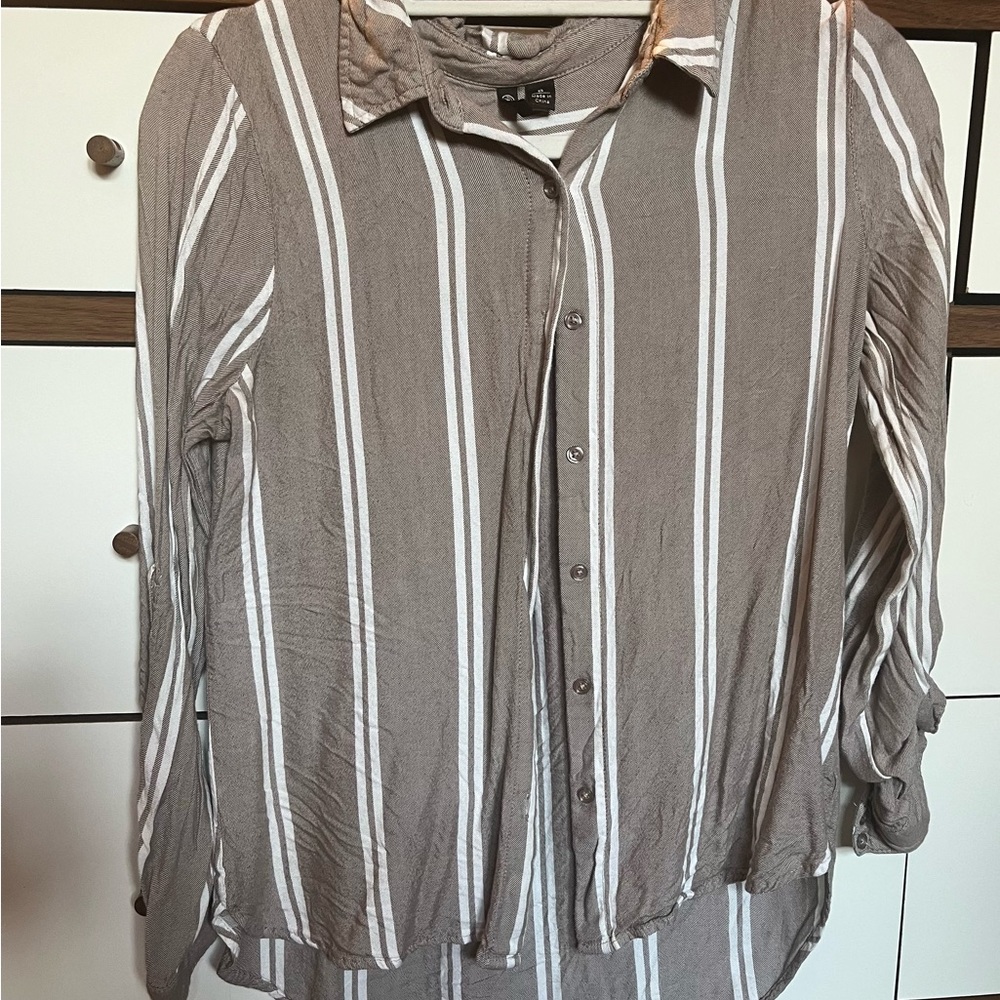 Versona Grey and White Striped Blouse